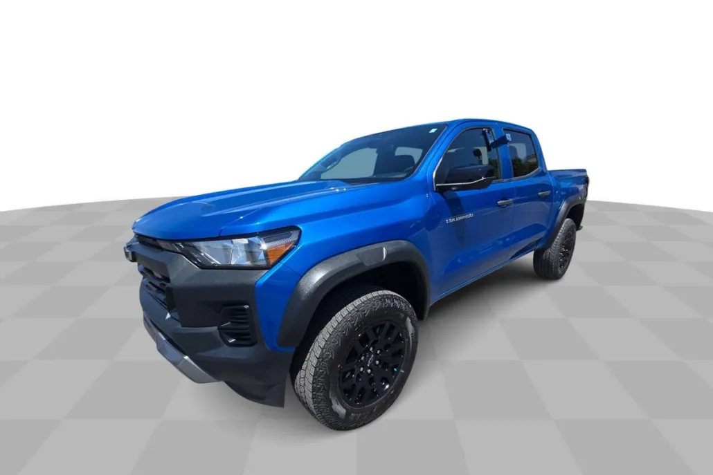 2023 Chevrolet Colorado Trail Boss photo 1