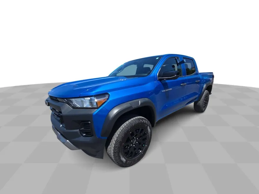 2023 Chevrolet Colorado Trail Boss photo 1