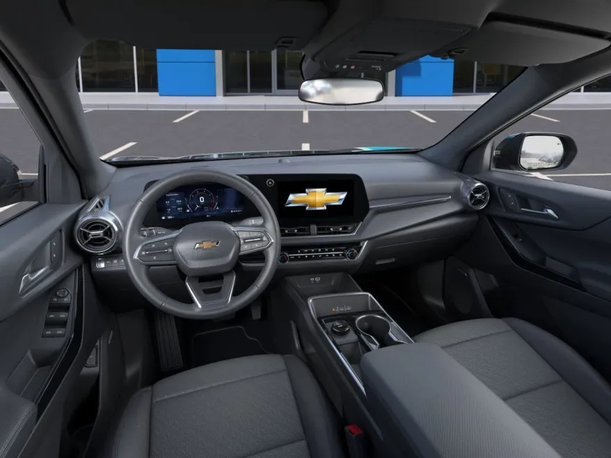 2026 Chevrolet Equinox LT photo 1