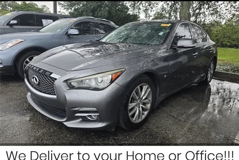2015 Infiniti Q50 Premium photo 1