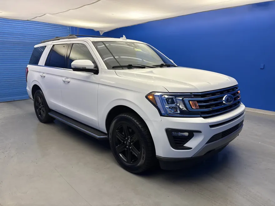 2021 Ford Expedition XLT photo 1