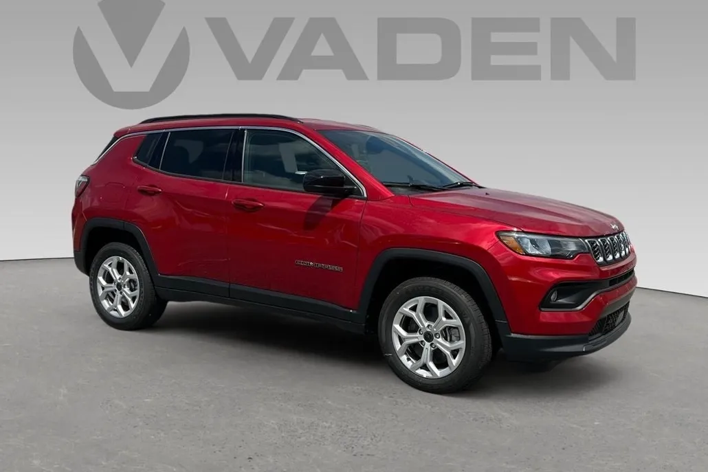 2025 Jeep Compass Latitude photo 1