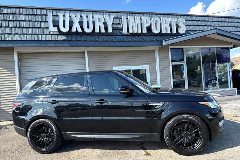 2017 Land Rover Range Rover Sport SuperCharged HSE photo 1
