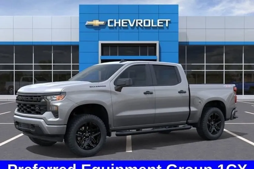 2026 Chevrolet Silverado 1500 Custom photo 1