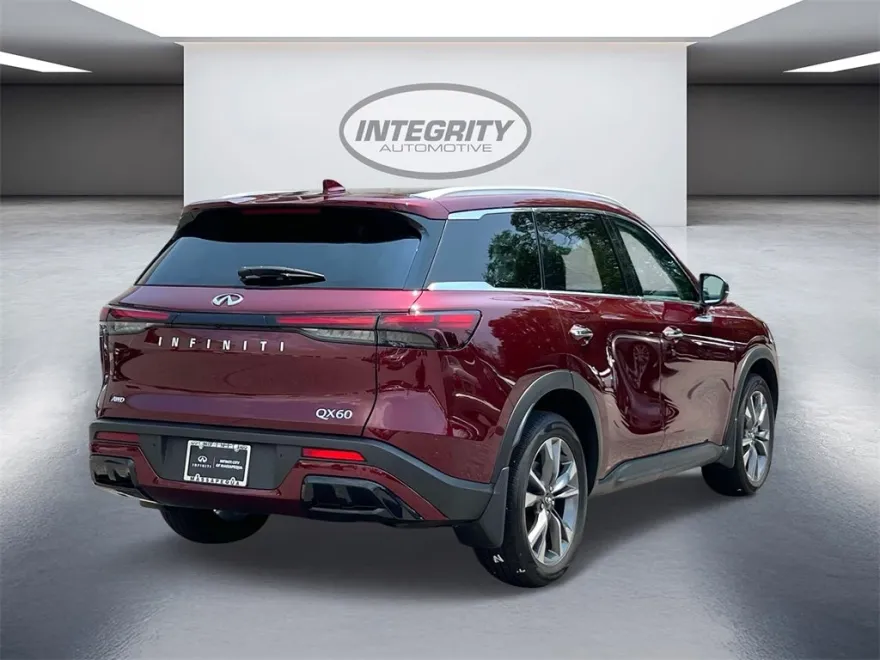 2024 Infiniti QX60 Luxe AWD photo 1