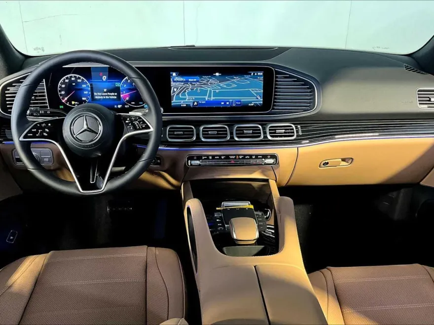 2025 Mercedes Benz GLE 450 4MATIC photo 1