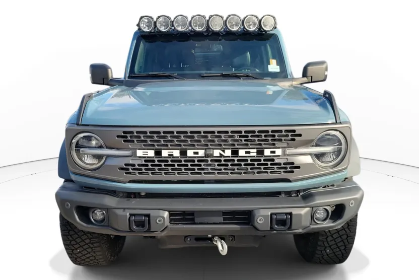 2022 Ford Bronco Badlands photo 1