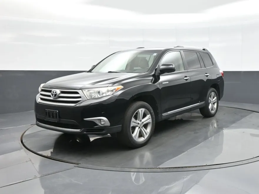 2013 Toyota Highlander Base Plus photo 1