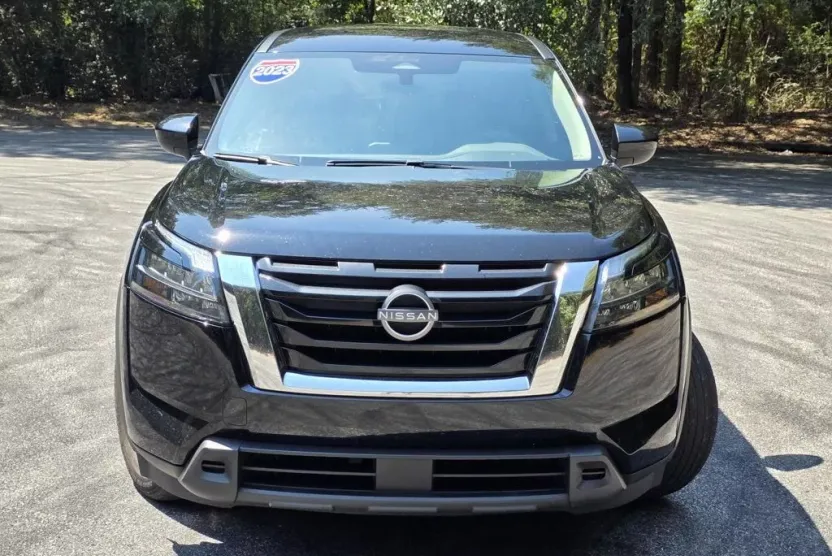 2023 Nissan Pathfinder S photo 1