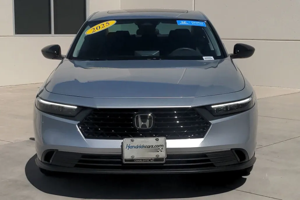 2025 Honda Accord SE photo 1