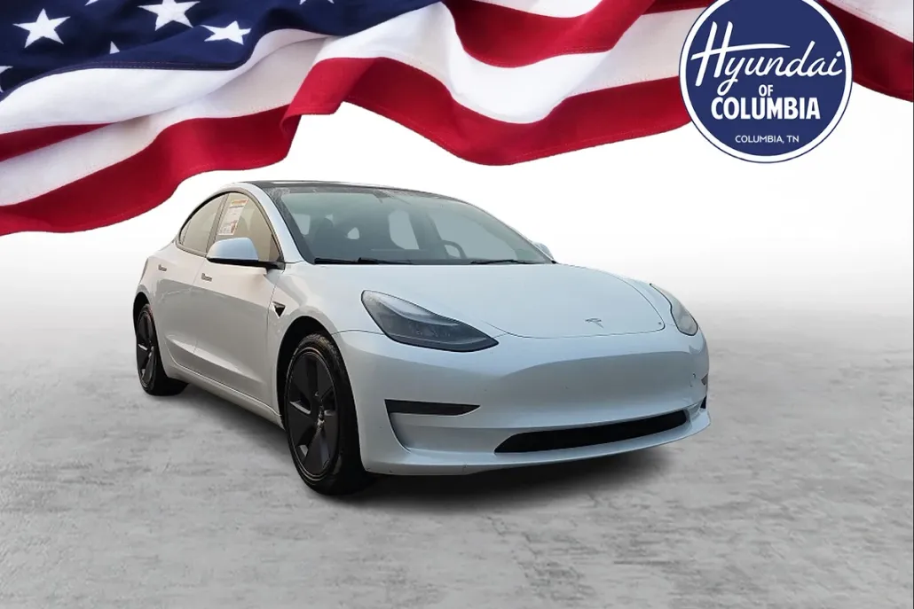 2023 Tesla Model 3 photo 1