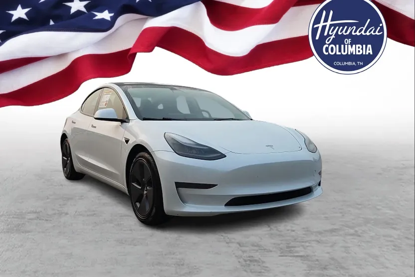 2023 Tesla Model 3 photo 1