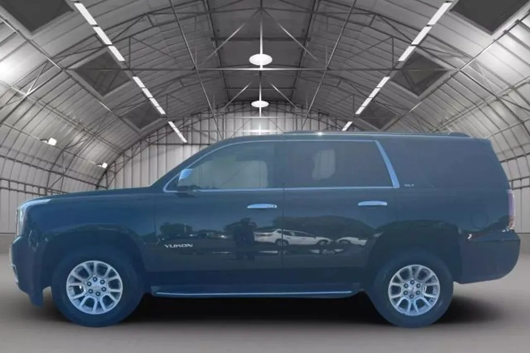 2016 Gmc Yukon SLT photo 1
