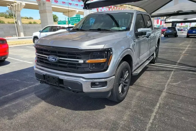 2024 Ford F-150 XLT photo 1