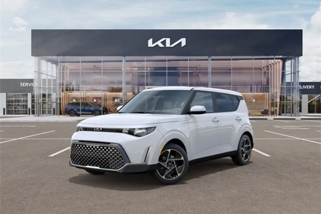 2025 Kia Soul EX photo 1
