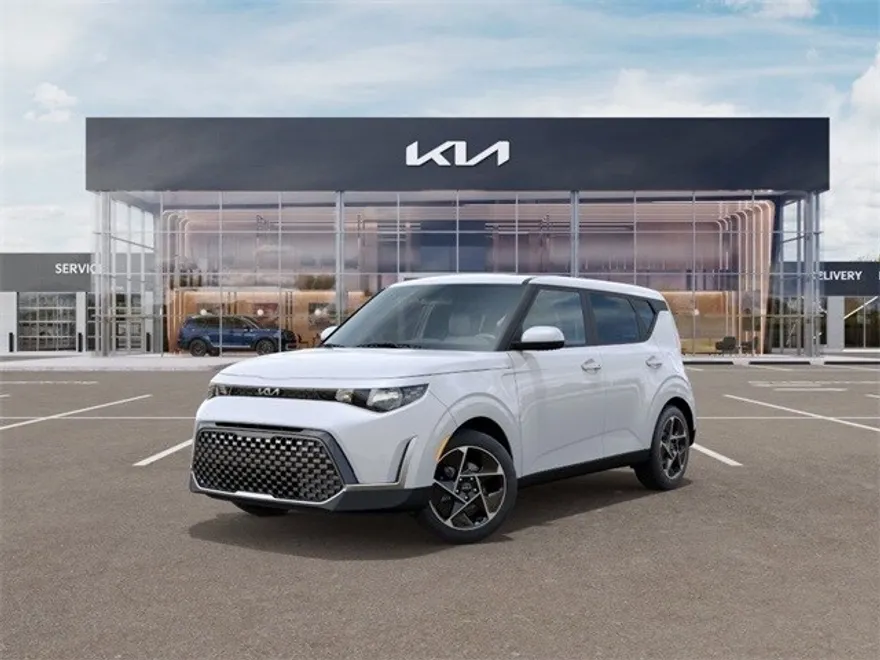 2025 Kia Soul EX photo 1