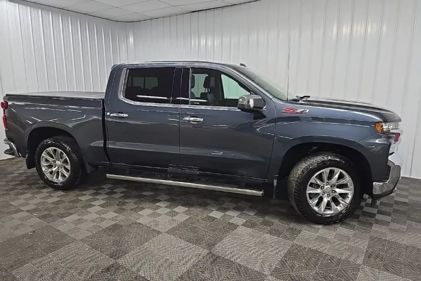 2021 Chevrolet Silverado 1500 LTZ photo 1