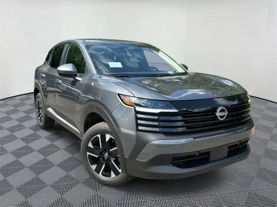 2025 Nissan Kicks SV photo 1