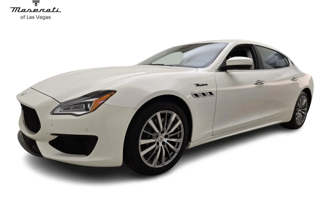 2022 Maserati Quattroporte Modena photo 1
