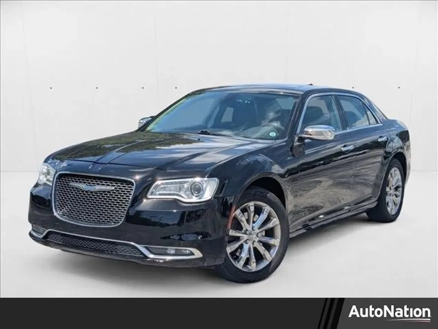 2016 Chrysler 300 photo 1