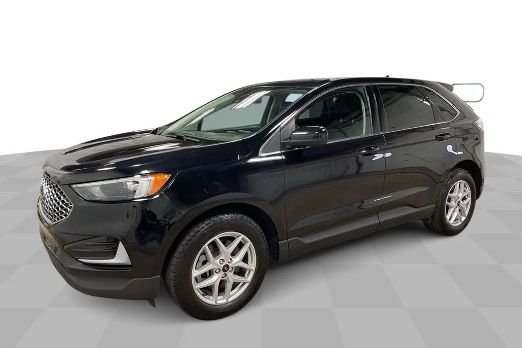 2024 Ford Edge SEL photo 1