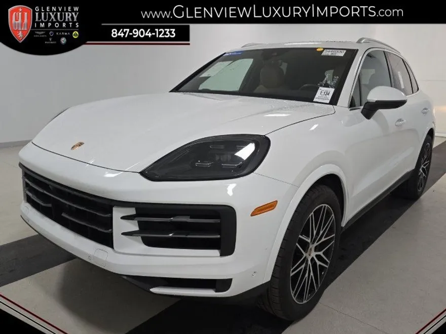 2025 Porsche Cayenne Base photo 1