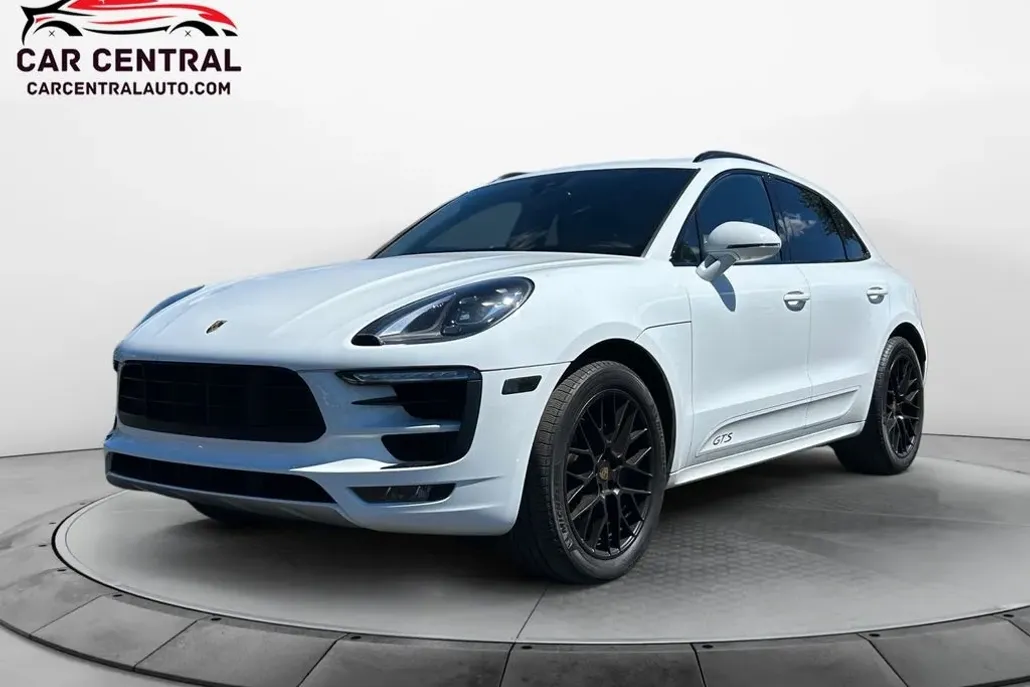 2017 Porsche Macan GTS photo 1