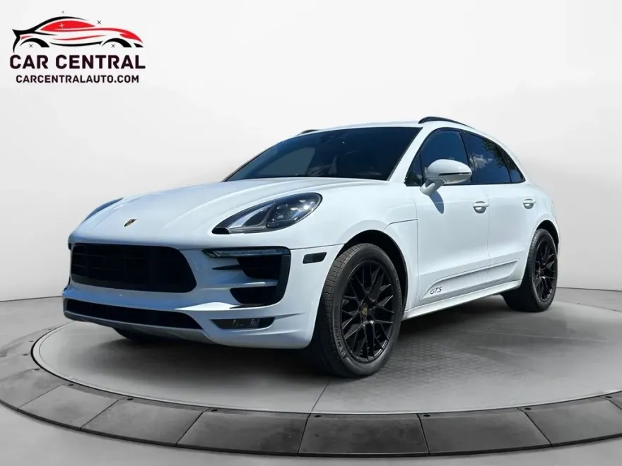 2017 Porsche Macan GTS photo 1