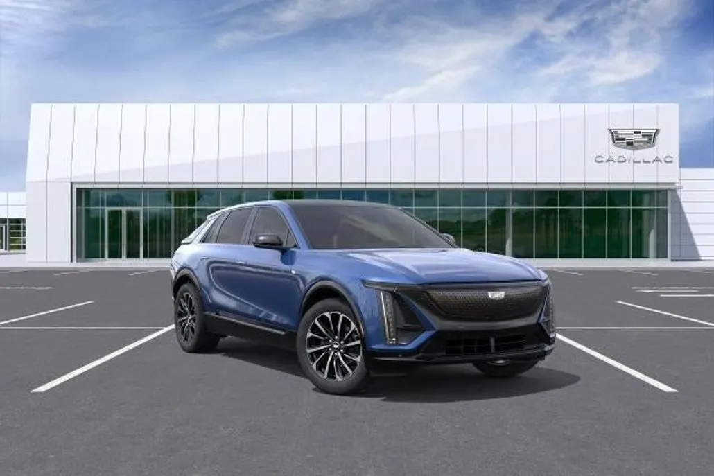 2025 Cadillac Lyriq Sport photo 1
