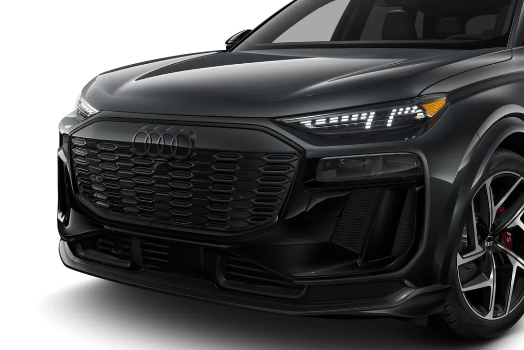2025 Audi SQ6 photo 1