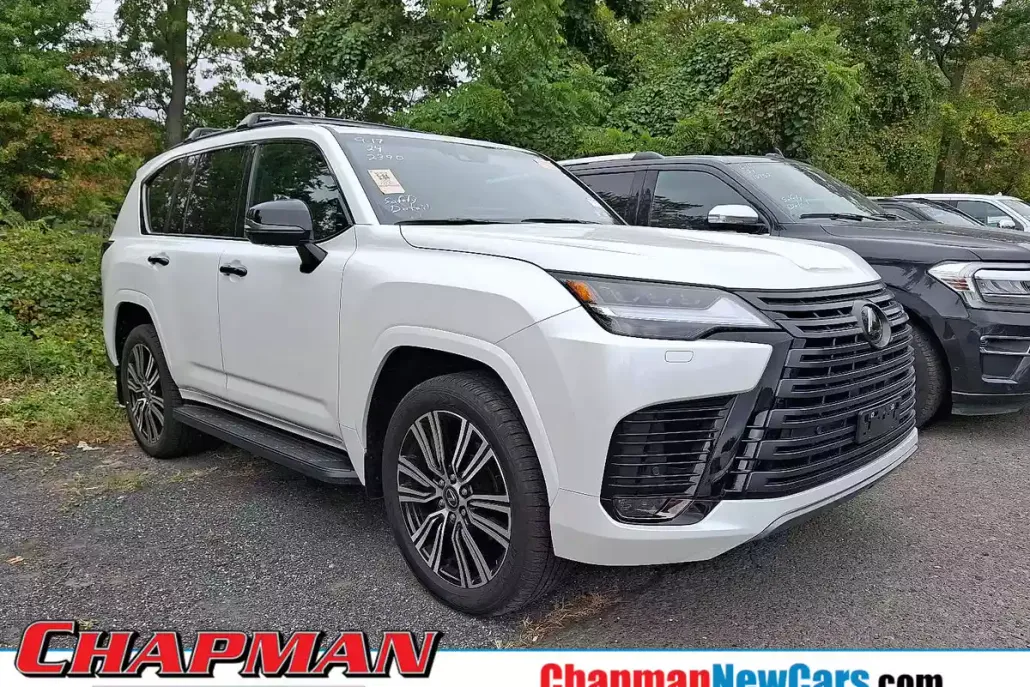 2024 Lexus LX 600 Luxury photo 1