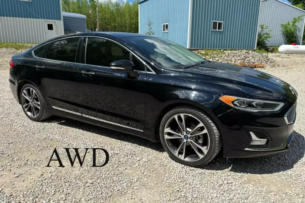 2020 Ford Fusion Titanium photo 1