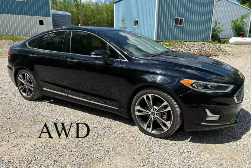 2020 Ford Fusion Titanium photo 1