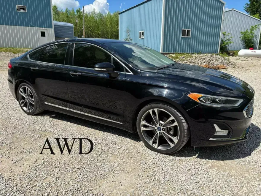 2020 Ford Fusion Titanium photo 1