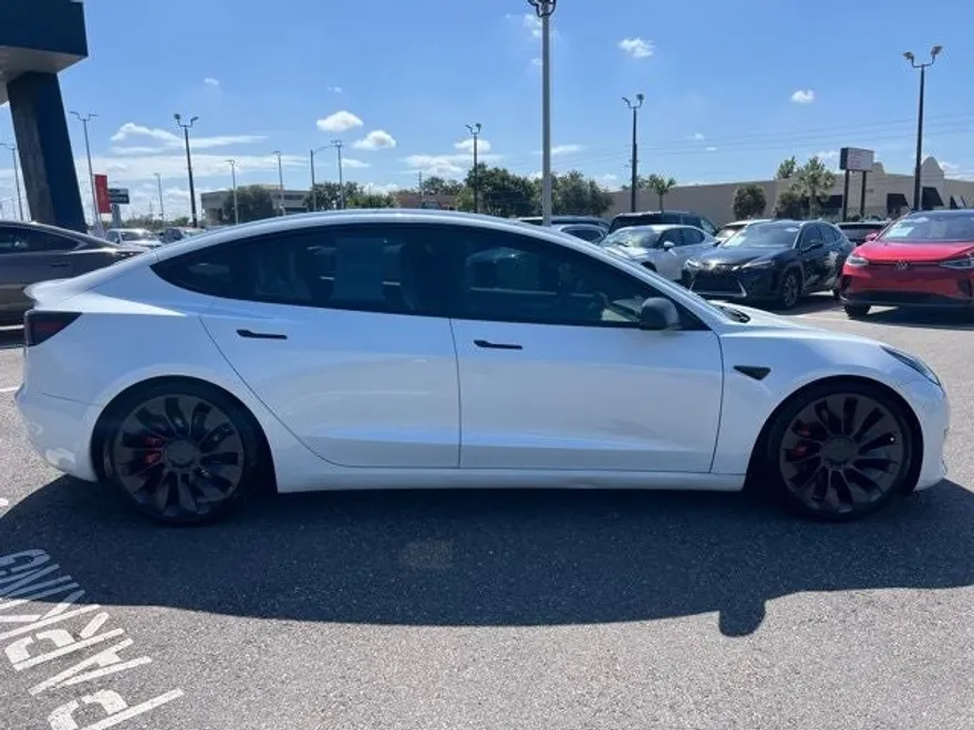 2022 Tesla Model 3 Performance photo 10