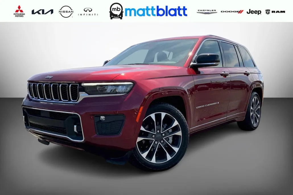 2023 Jeep Grand Cherokee Overland photo 1