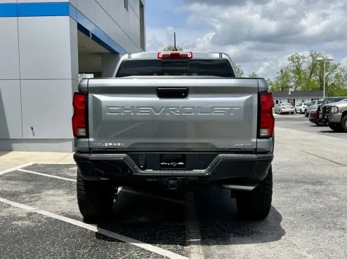 2025 Chevrolet Colorado ZR2 photo 4