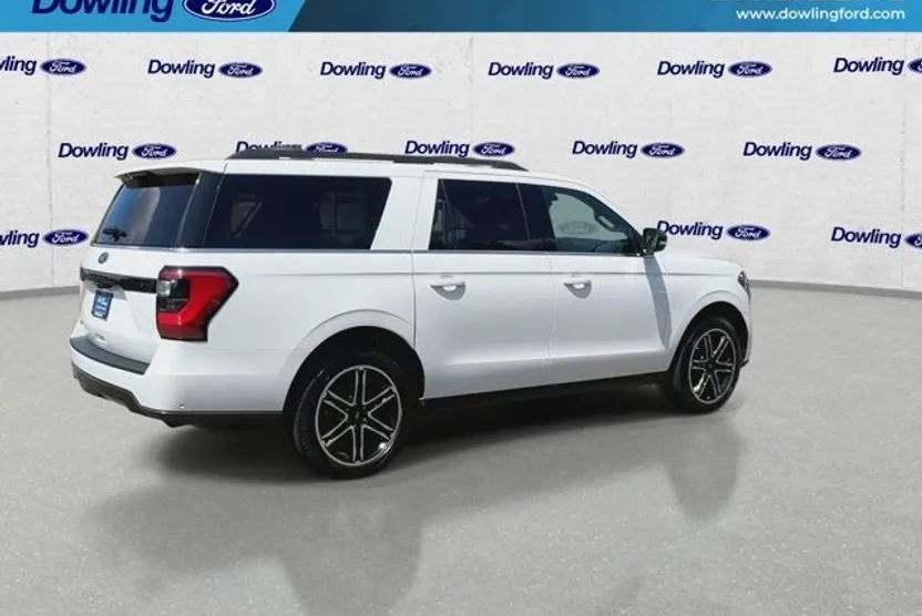 2021 Ford Expedition MAX Limited photo 1