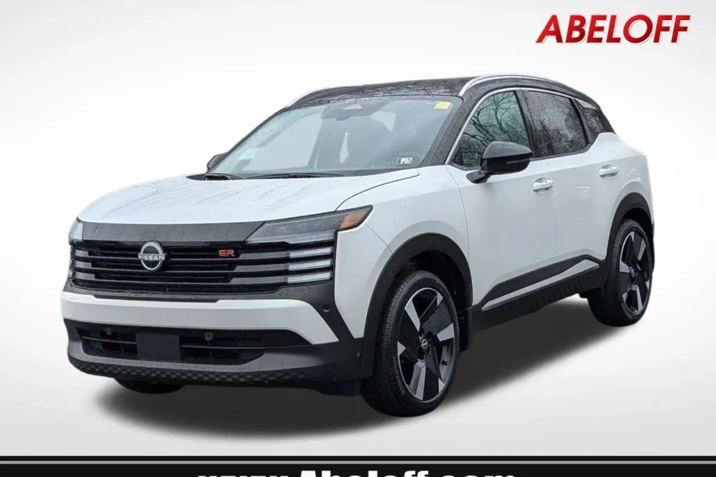 2025 Nissan Kicks SR photo 1