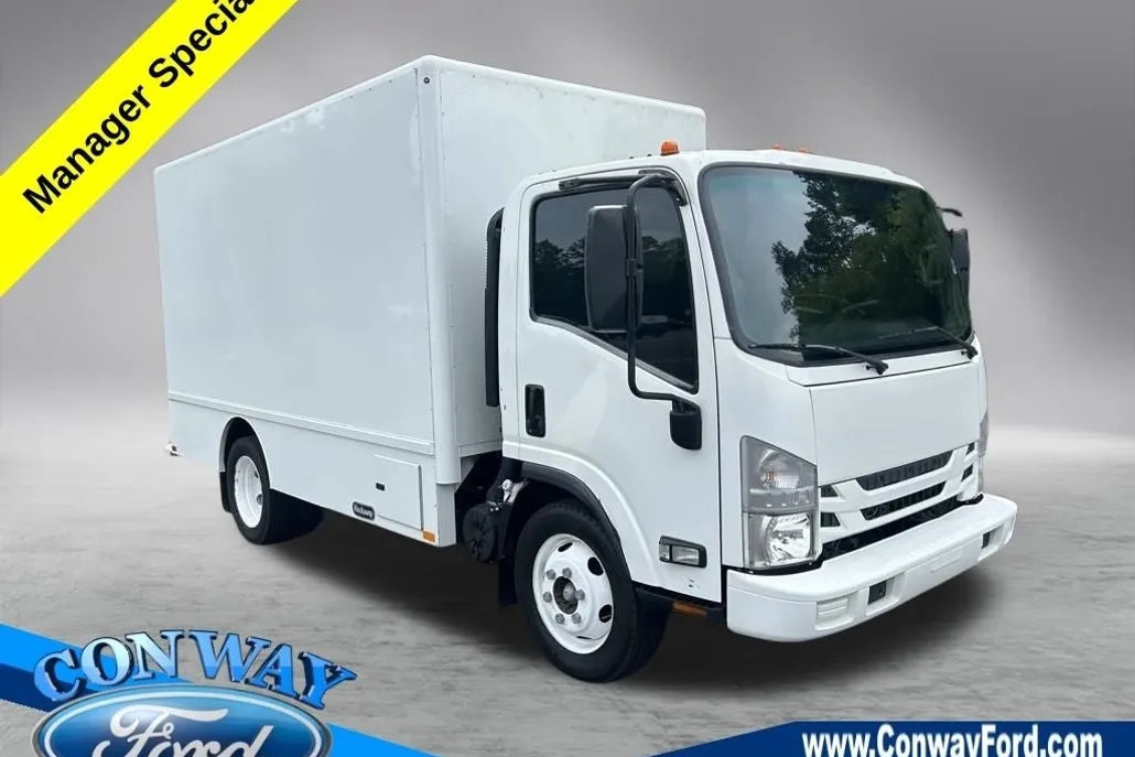 2018 Isuzu NPR photo 1