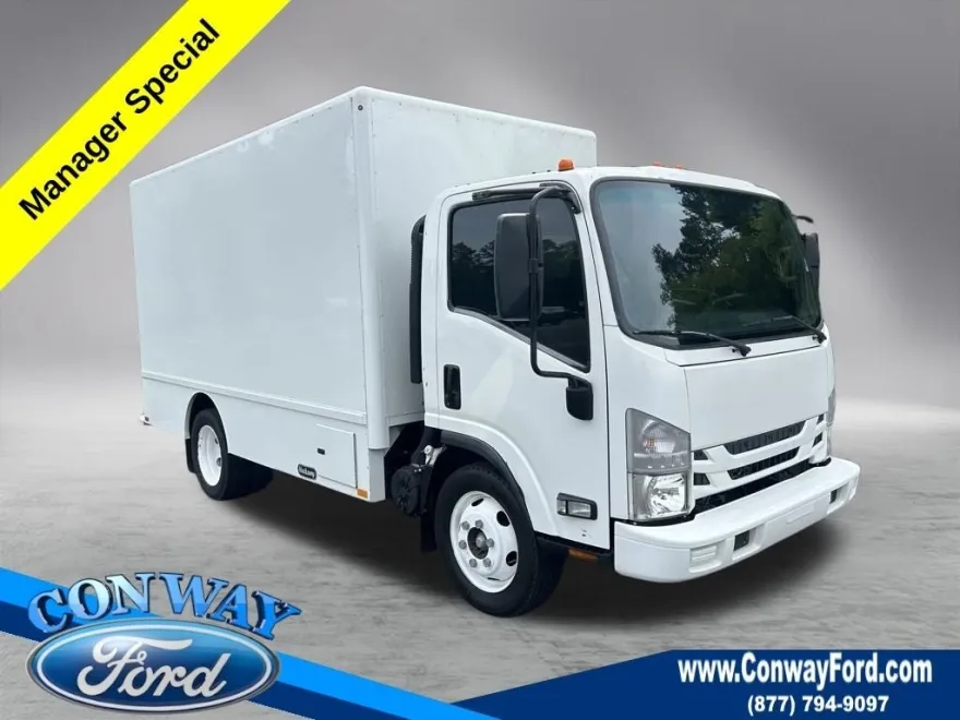 2018 Isuzu NPR photo 1