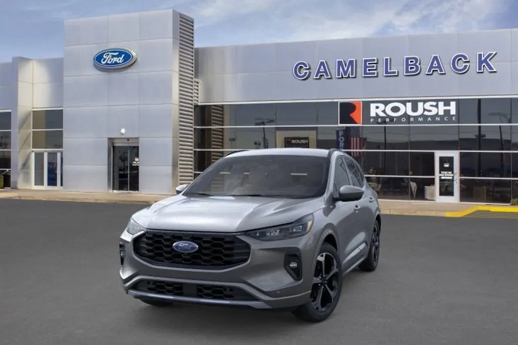 2024 Ford Escape ST-Line Elite photo 1