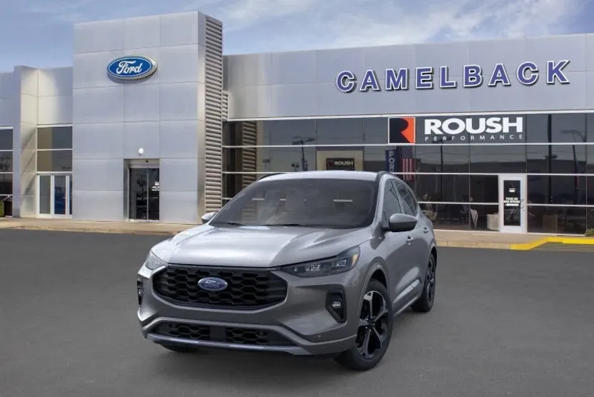 2024 Ford Escape ST-Line Elite photo 1