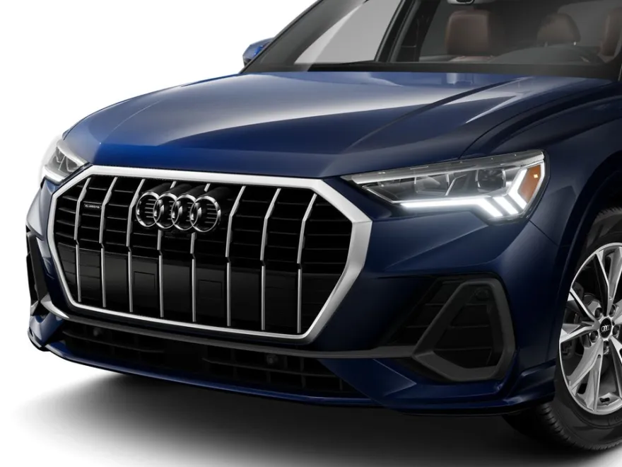 2025 Audi Q3 S line Premium Plus photo 2