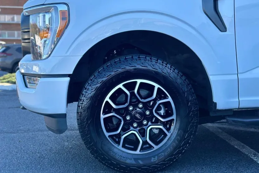 2022 Ford F-150 XLT photo 1
