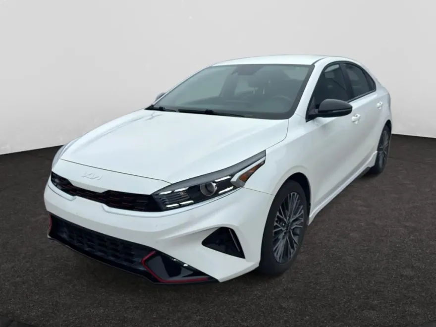 2023 Kia Forte GT-Line photo 1