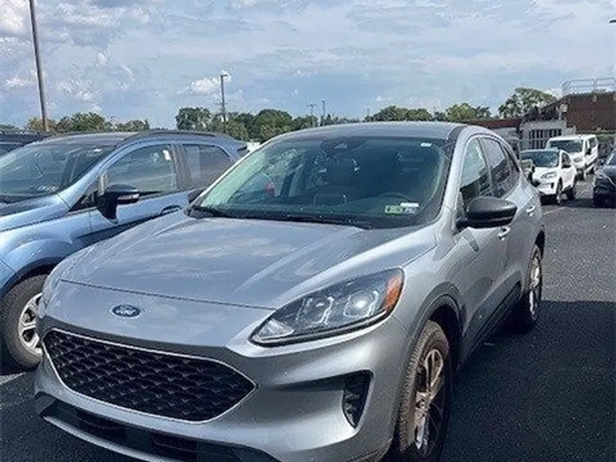 2022 Ford Escape SE photo 1