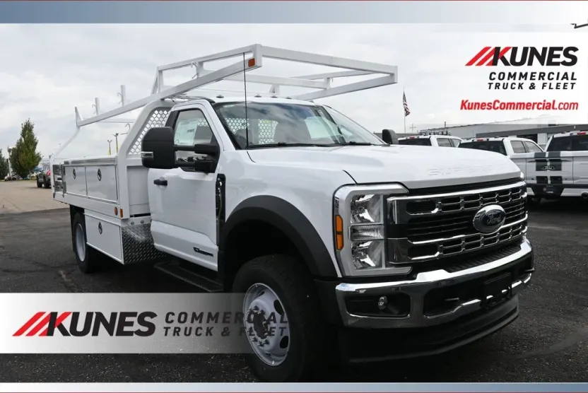 2025 Ford F-600 photo 1