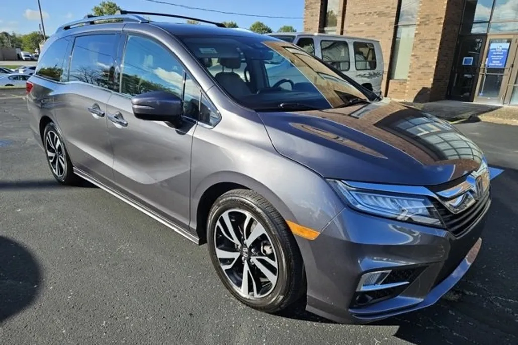 2019 Honda Odyssey Elite photo 1