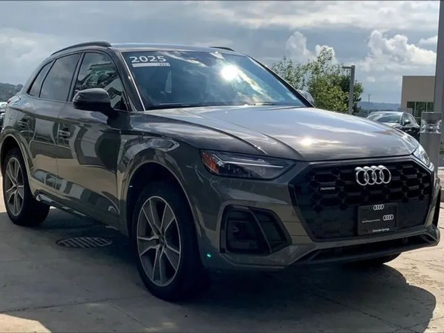 2025 Audi Q5 45 S line Premium photo 1